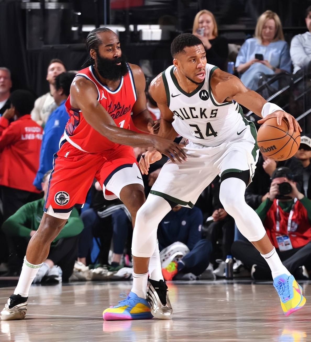 包含九游体育:交易流言:76人队或将交易哈登,寻求更合适的搭档的词条 包含九游体育:交易流言:76人队或将交易哈登,寻求更合适的搭档的词条