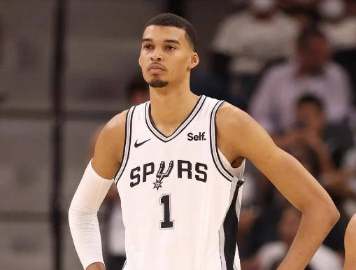 九游体育：NBA联盟公布新赛季最佳新秀预测：文班亚马能否兑现天赋？的简单介绍