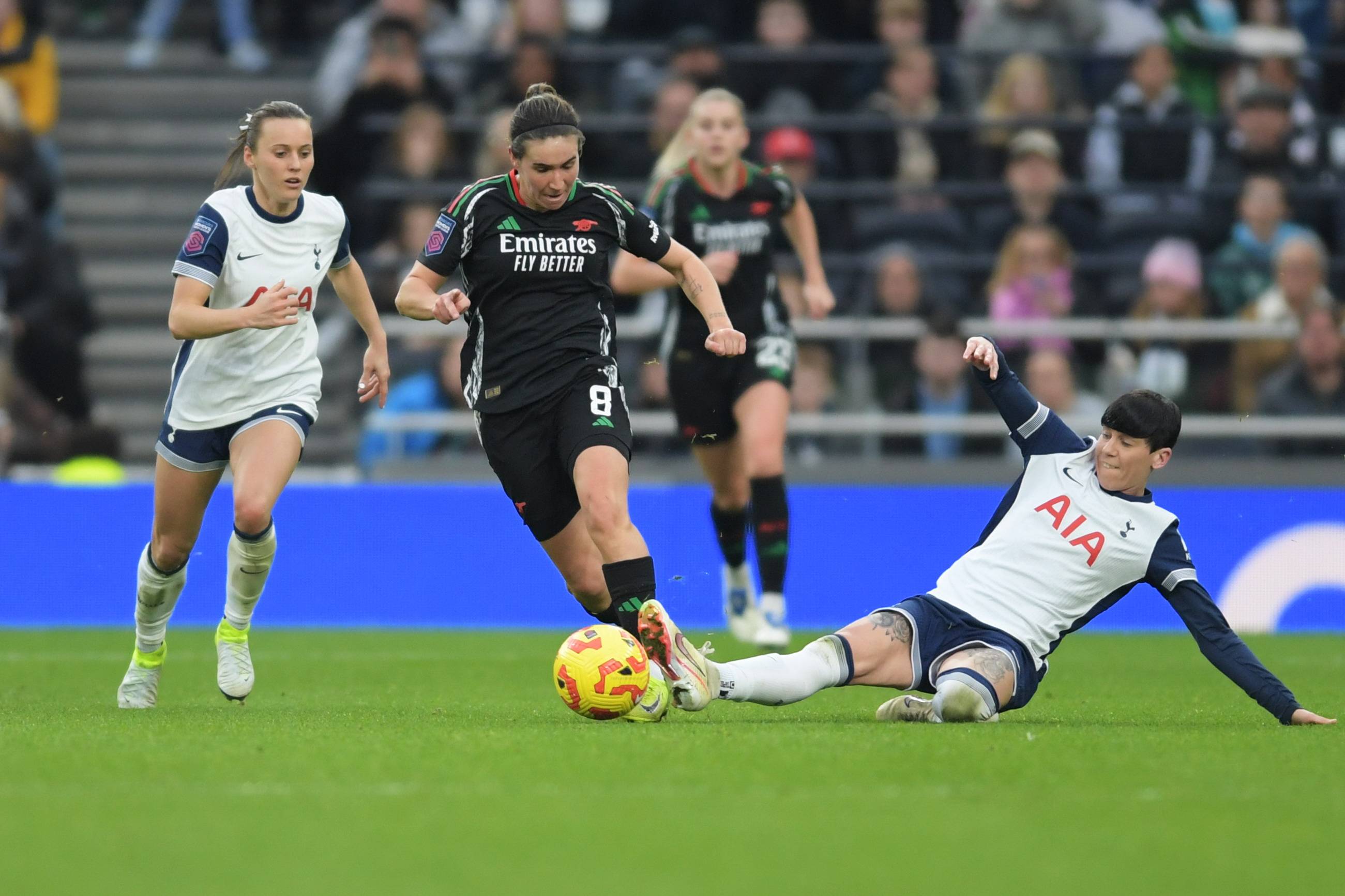 关于九游体育:英超的女足联赛，引领女性运动的新篇章的信息