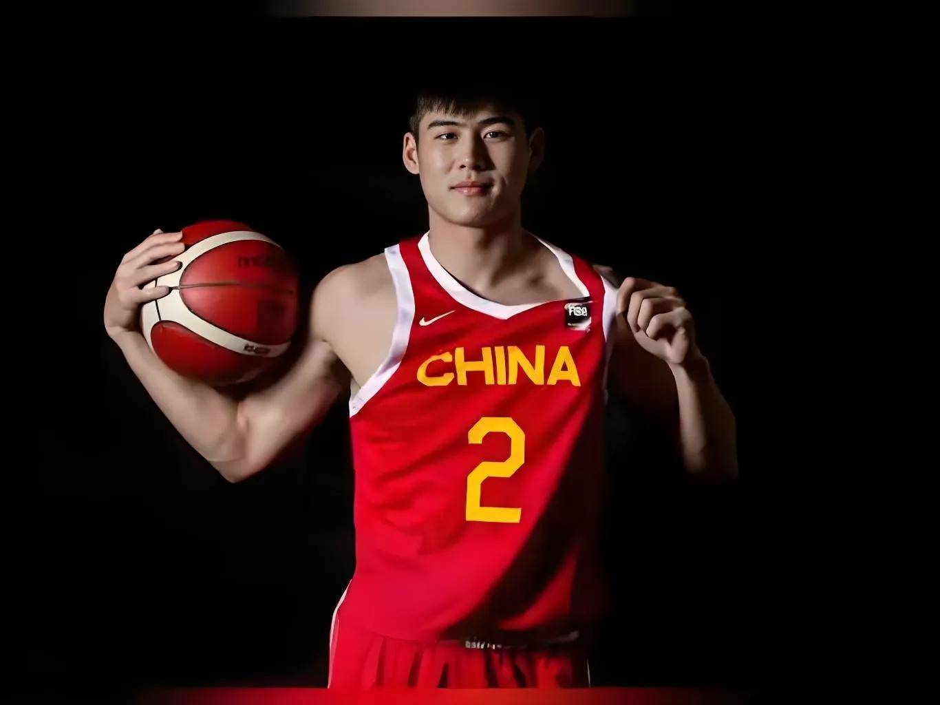 关于九游体育:中国足球归化球员政策反思：短期效应与长期战略的平衡的信息