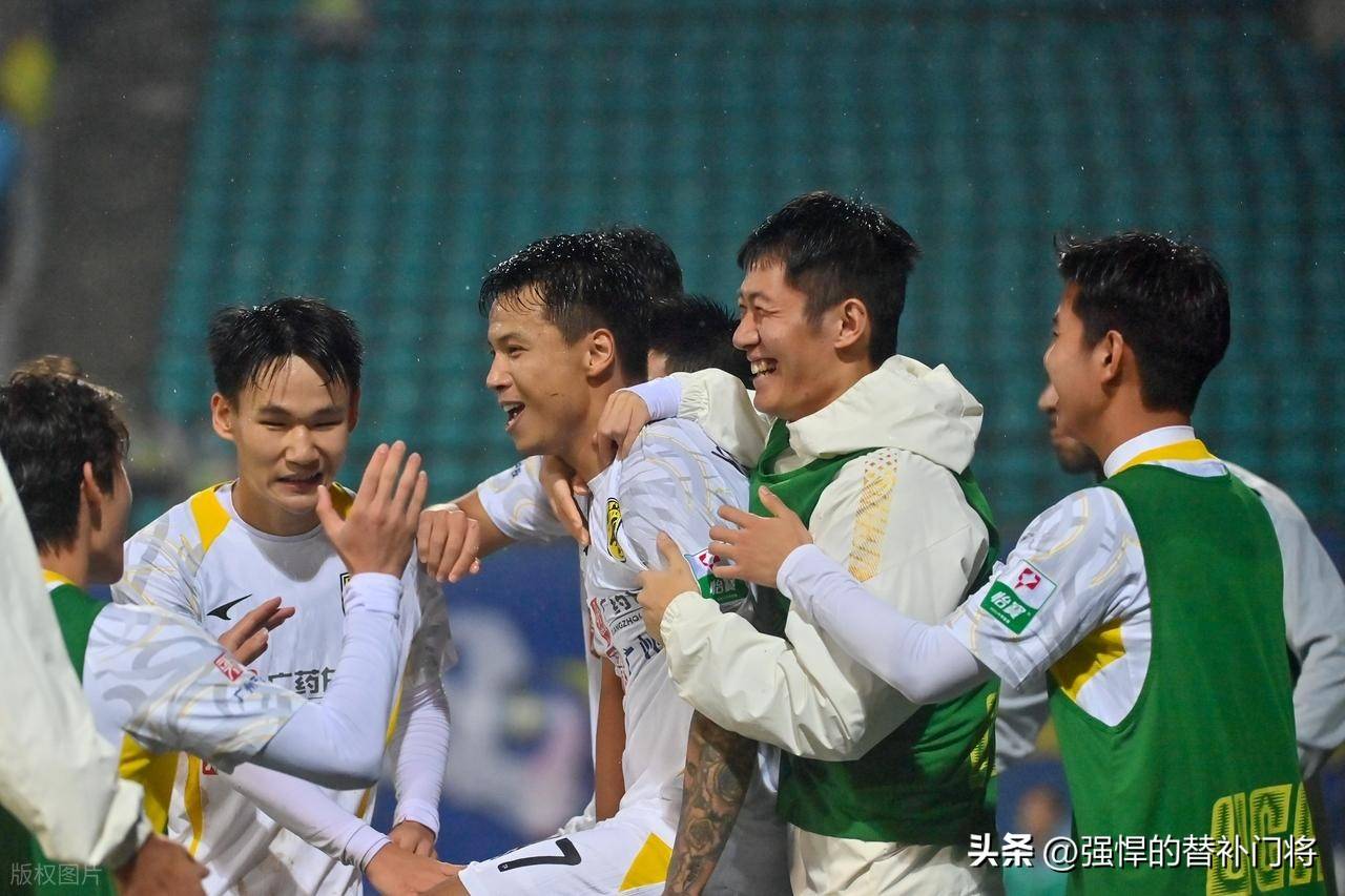 包含九游体育:中甲联赛加大投入力度：提升联赛水平，吸引更多关注的词条