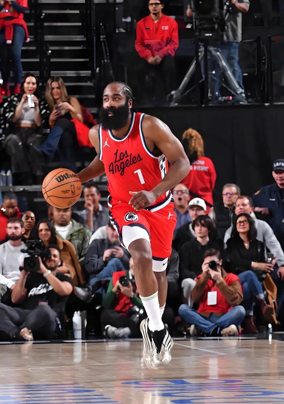 九游体育：76人队新赛季：哈里斯能否成为稳定的得分点？