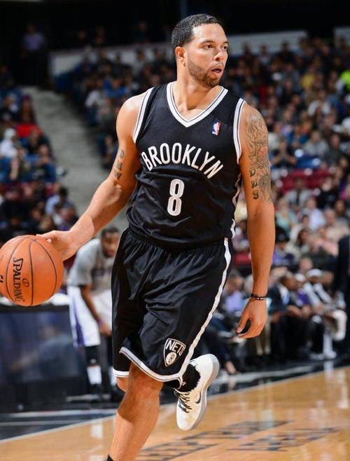 九游体育:湖人队新赛季:普林斯表示将提升篮板球能力的简单介绍 九游体育:湖人队新赛季:普林斯表示将提升篮板球能力的简单介绍