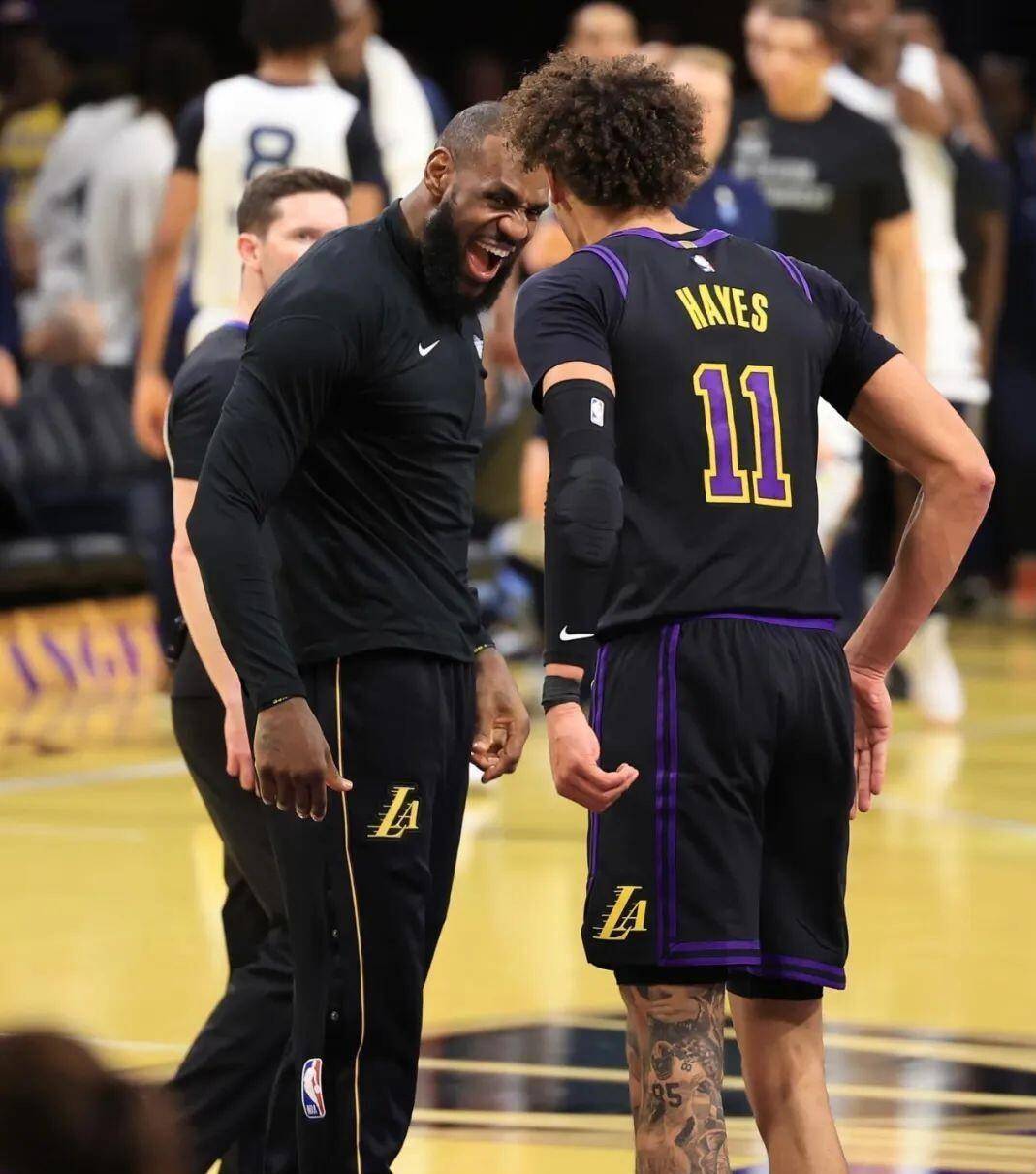 九游体育：湖人队新赛季：海斯表示将提升组织能力