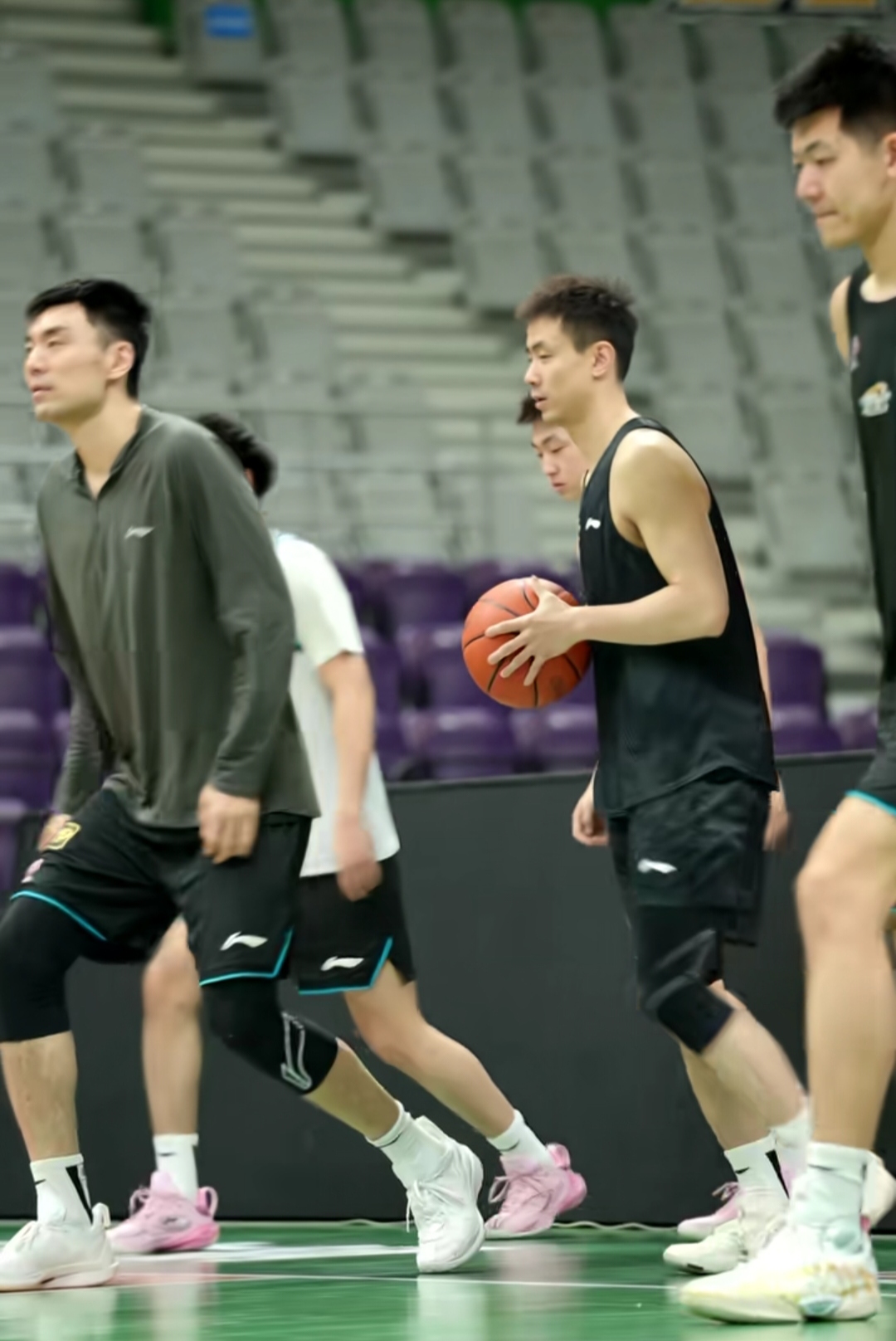 包含九游体育：CBA球队的训练基地探秘：揭秘职业球员的日常的词条