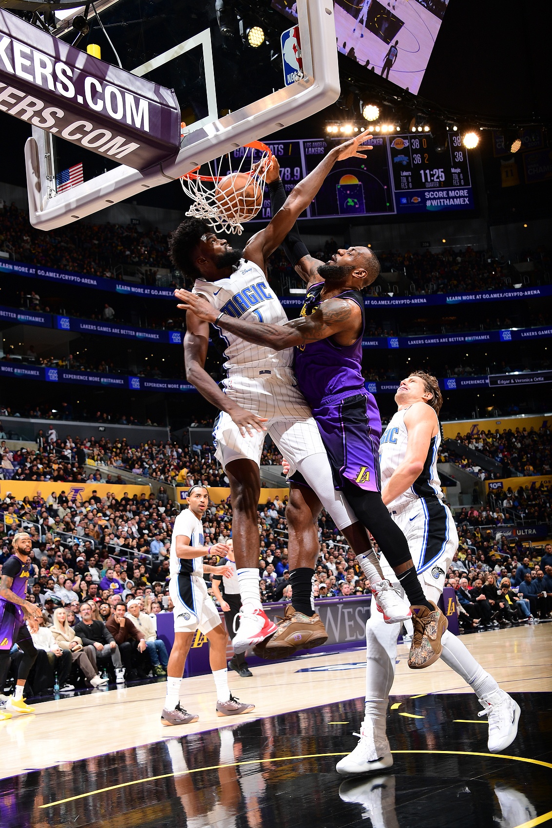 包含九游体育：湖人队新赛季：雷迪什表示将提升防守积极性的词条